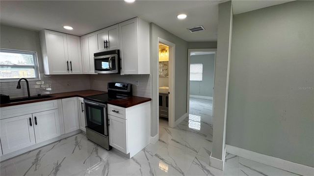 130 VIRGINIA COURT, Englewood, FL 34223