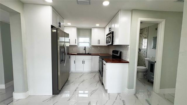 130 VIRGINIA COURT, Englewood, FL 34223