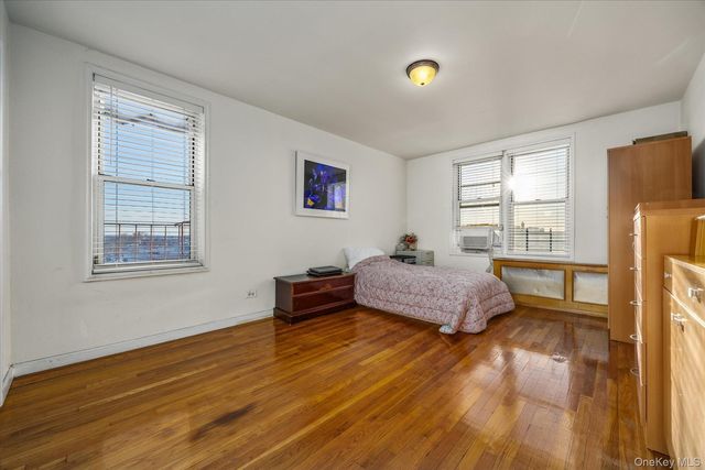 3425 150th Place 6E, Flushing, NY 11354