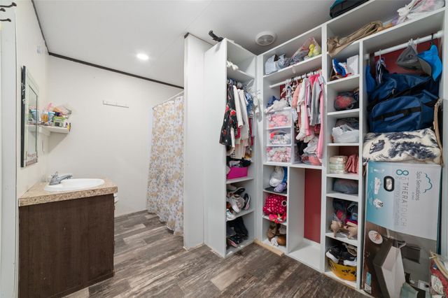 317 Road 5814, Cleveland, TX 77327