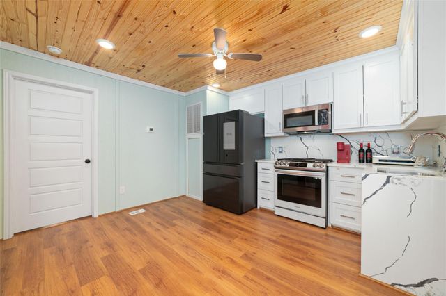 317 Road 5814, Cleveland, TX 77327