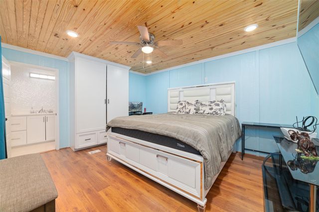 317 Road 5814, Cleveland, TX 77327