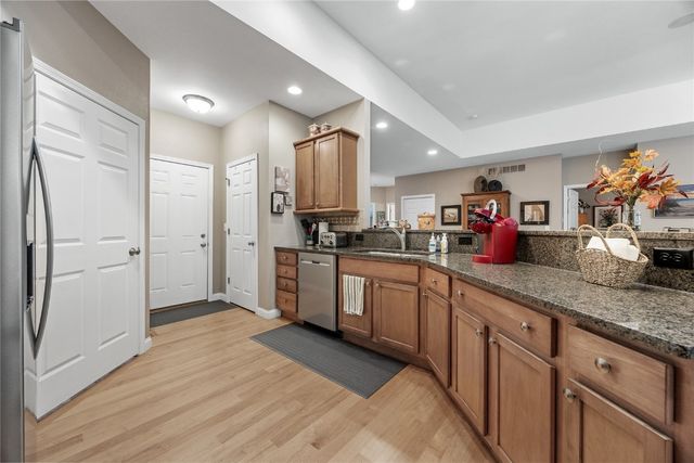 2244 Jessica Ln, Coralville, IA 52241