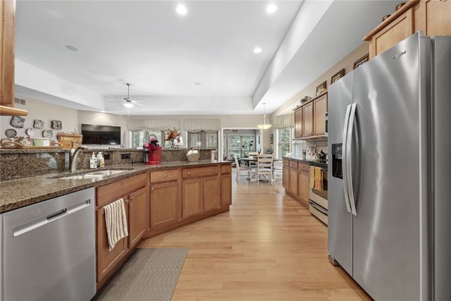 2244 Jessica Ln, Coralville, IA 52241