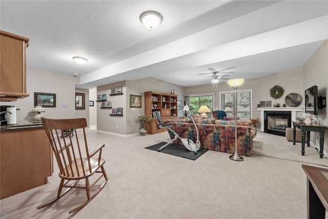 2244 Jessica Ln, Coralville, IA 52241