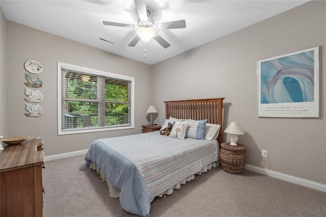 2244 Jessica Ln, Coralville, IA 52241