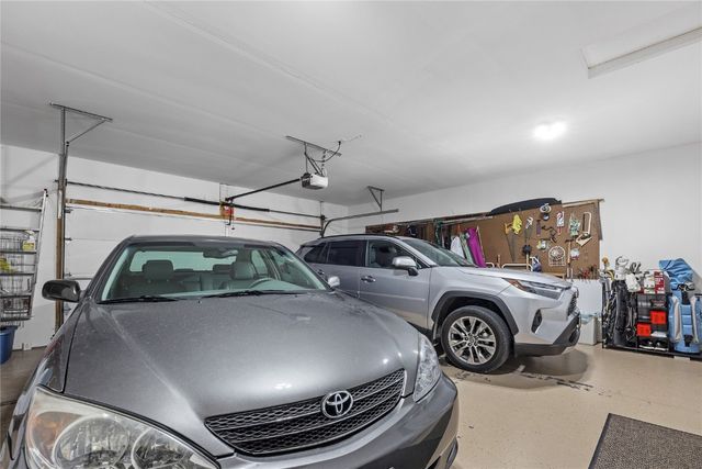 2244 Jessica Ln, Coralville, IA 52241