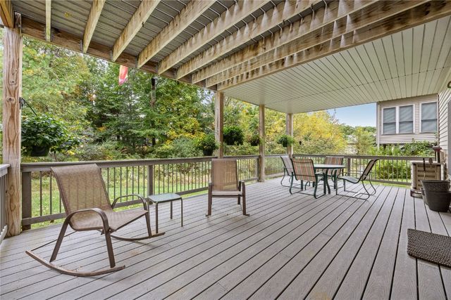 2244 Jessica Ln, Coralville, IA 52241