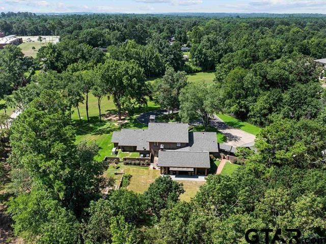 708 Richardson Lane, Henderson, TX 75654