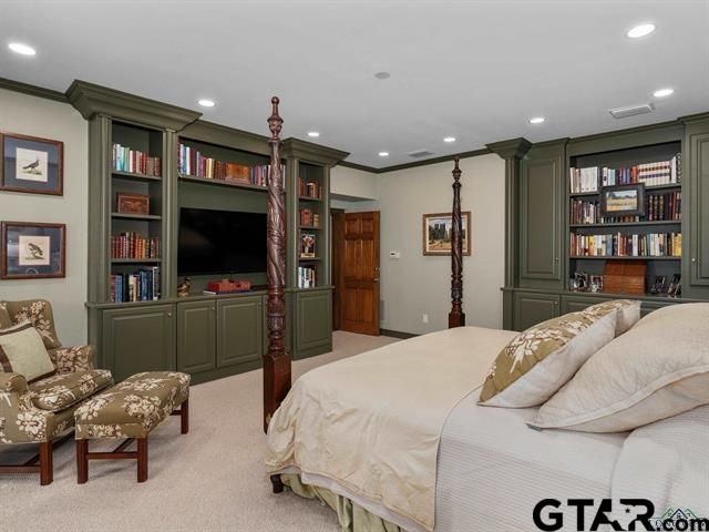 708 Richardson Lane, Henderson, TX 75654