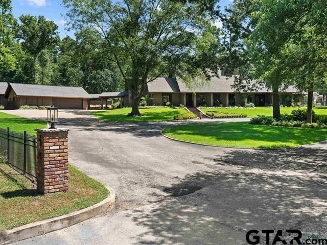 708 Richardson Lane, Henderson, TX 75654