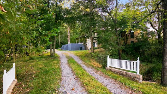 1444 Highway 52, E, Portland, TN 37148