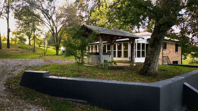 1444 Highway 52, E, Portland, TN 37148