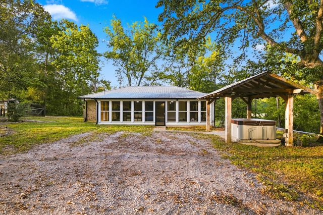 1444 Highway 52, E, Portland, TN 37148