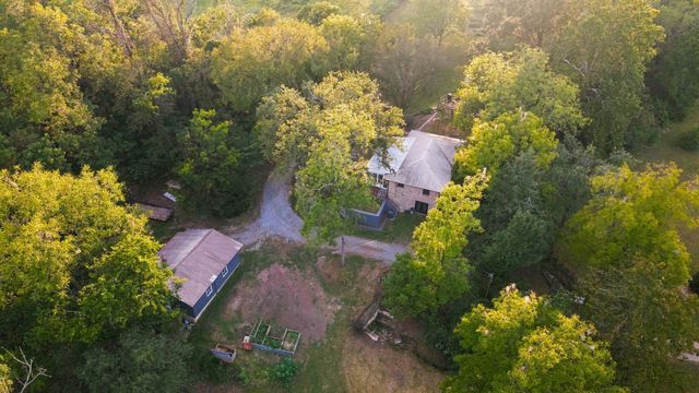 1444 Highway 52, E, Portland, TN 37148