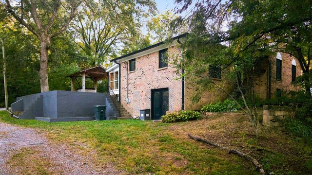 1444 Highway 52, E, Portland, TN 37148