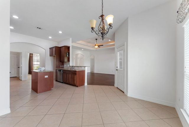 1719 Summergate Drive, Conroe, TX 77304