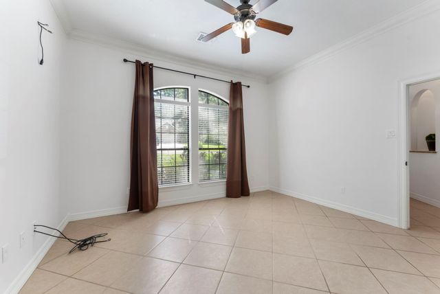 1719 Summergate Drive, Conroe, TX 77304