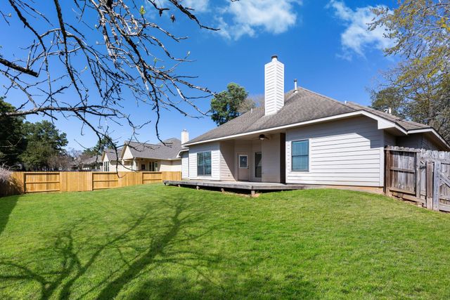 1719 Summergate Drive, Conroe, TX 77304