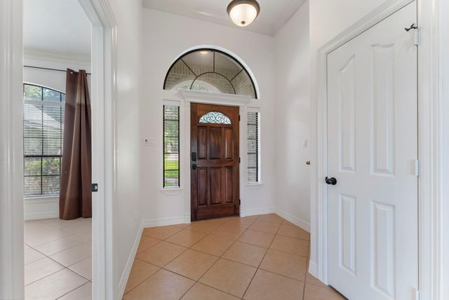 1719 Summergate Drive, Conroe, TX 77304