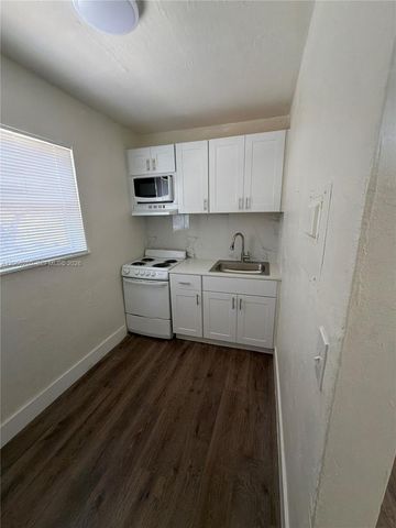 3669 Thomas Avenue 7, Miami, FL 33133