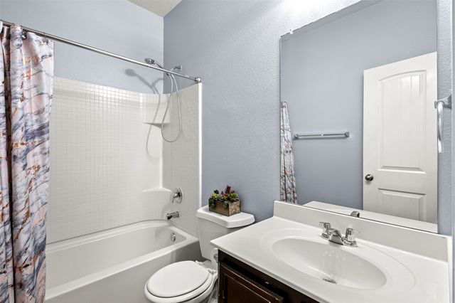 230 Colt Drive, Waxahachie, TX 75165