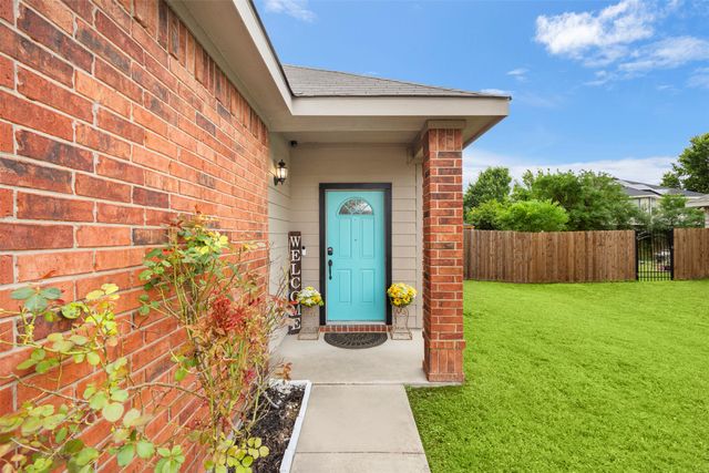 230 Colt Drive, Waxahachie, TX 75165