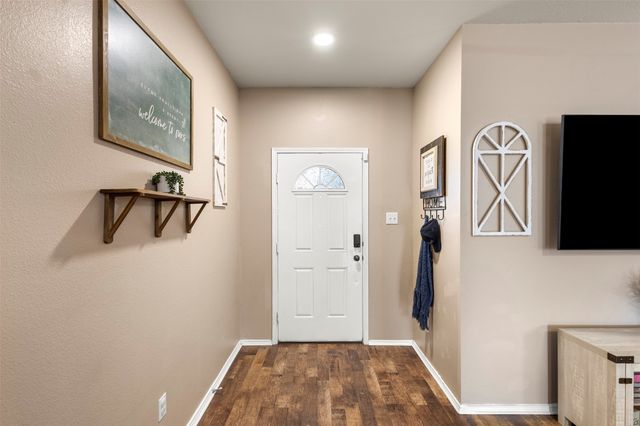 230 Colt Drive, Waxahachie, TX 75165
