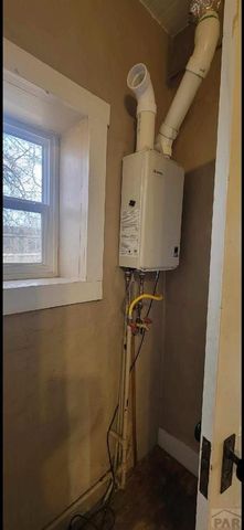 209 E 9th St, Walsenburg, CO 81089