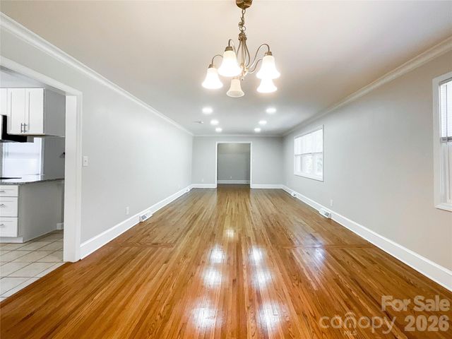 6728 Lakeside Drive, Charlotte, NC 28215