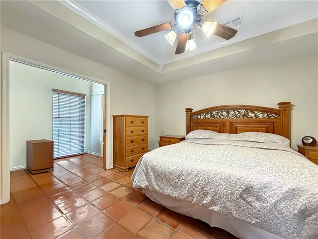 2204 Angel Ct, Corpus Christi, TX 78415