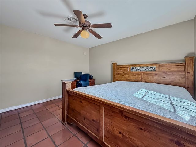 2204 Angel Ct, Corpus Christi, TX 78415