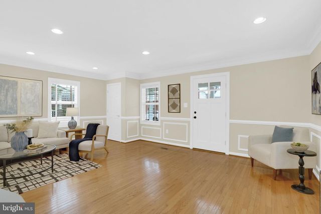1720 14TH ST S, Arlington, VA 22204