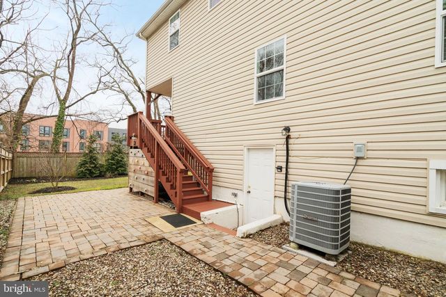 1720 14TH ST S, Arlington, VA 22204