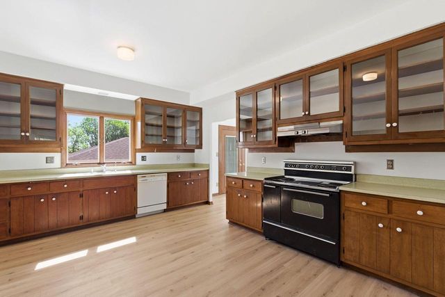 N48W28676 Lisbon AVENUE, Hartland, WI 53029
