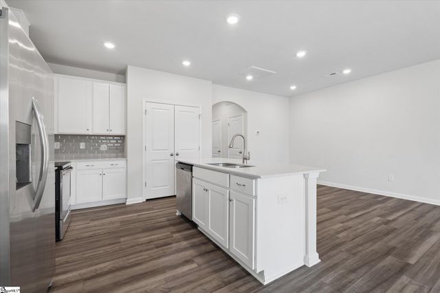 293 E Compass Way, Easley, SC 29640