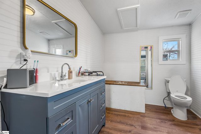 6 Homeplace Court, Simpsonville, SC 29680