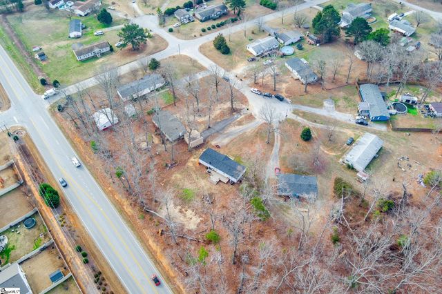 6 Homeplace Court, Simpsonville, SC 29680