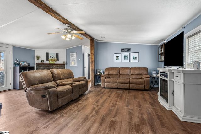 6 Homeplace Court, Simpsonville, SC 29680