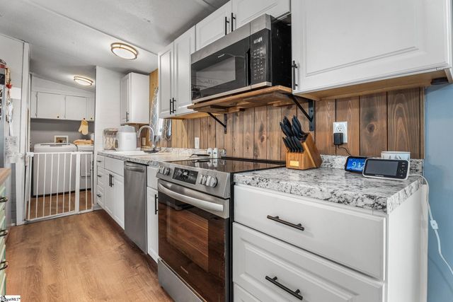 6 Homeplace Court, Simpsonville, SC 29680