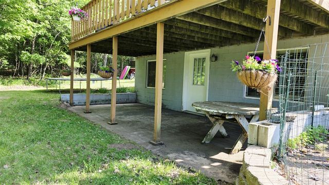 1015 Pequena Drive, Lake Isabella, MI 48893