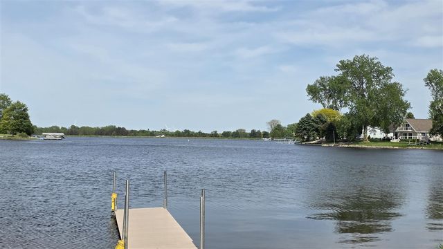 1015 Pequena Drive, Lake Isabella, MI 48893