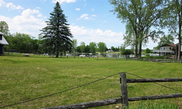 1015 Pequena Drive, Lake Isabella, MI 48893