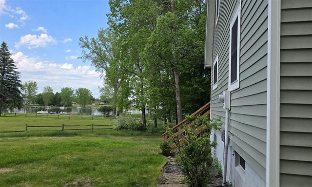 1015 Pequena Drive, Lake Isabella, MI 48893