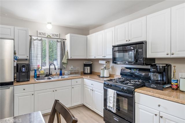 601 S Taylor, Hemet, CA 92543