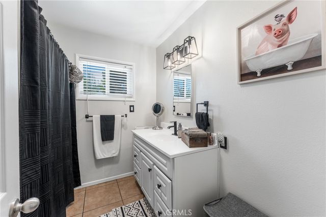 601 S Taylor, Hemet, CA 92543