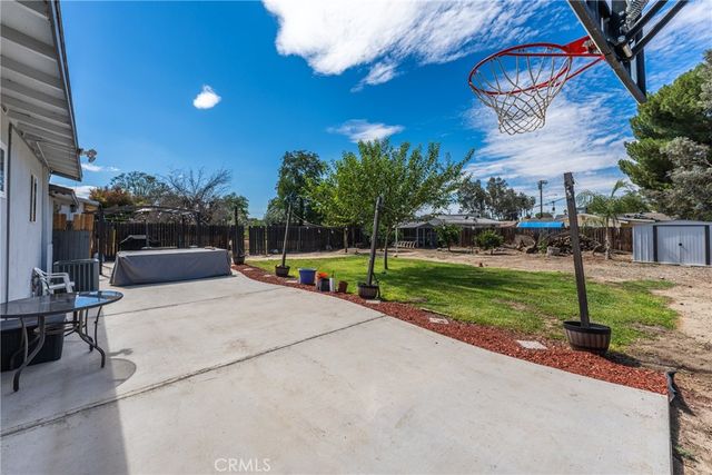 601 S Taylor, Hemet, CA 92543