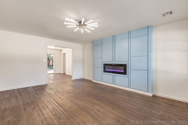 1328 S Louisville Avenue, Tulsa, OK 74112