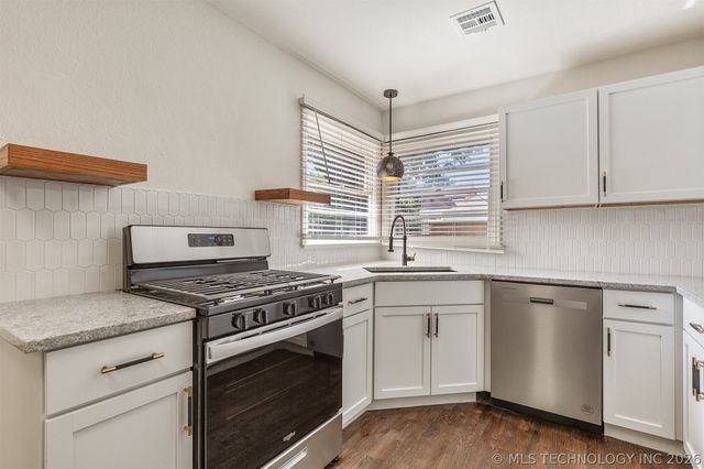 1328 S Louisville Avenue, Tulsa, OK 74112