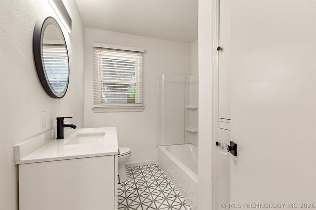 1328 S Louisville Avenue, Tulsa, OK 74112